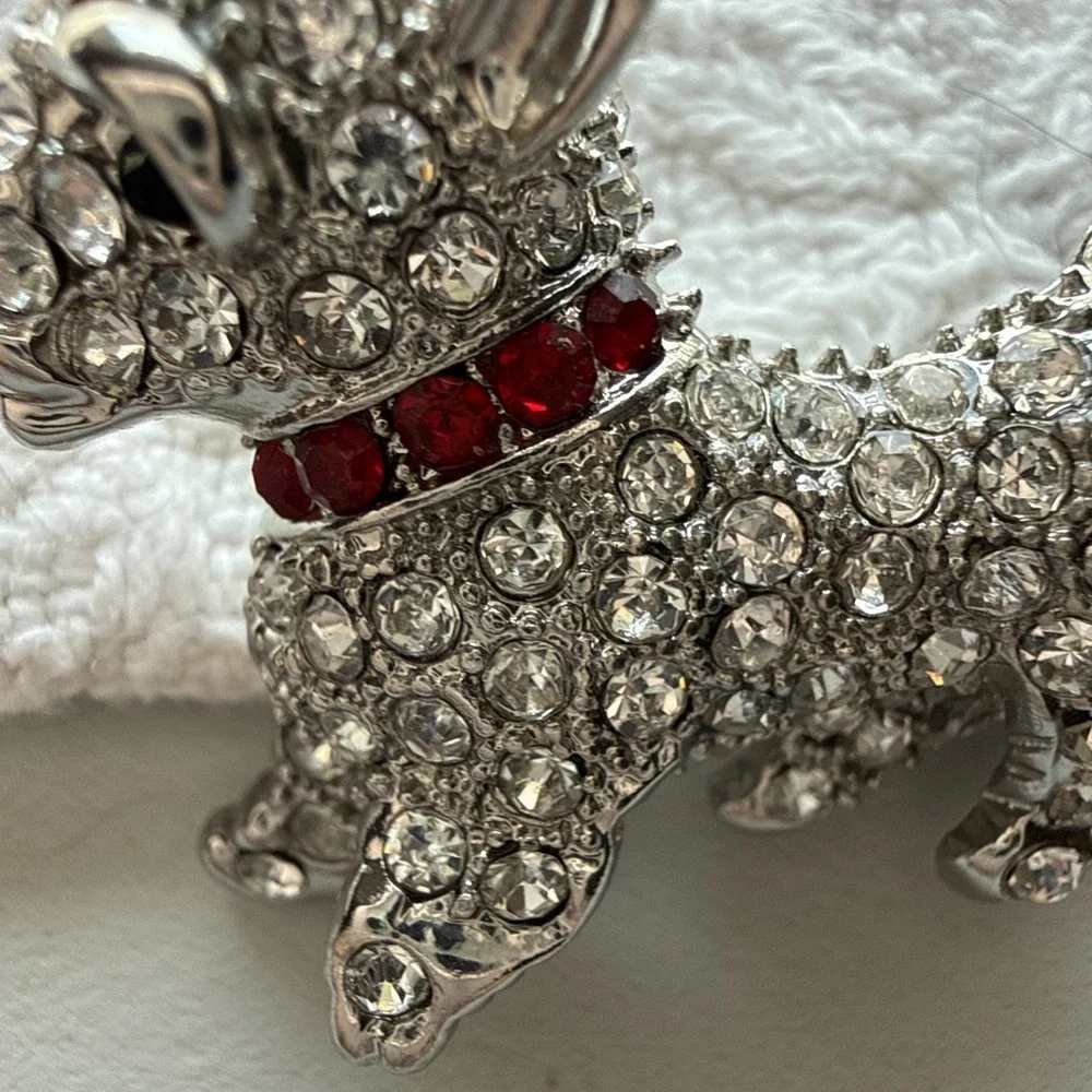 Vintage Scottish Terrier Silver Tone Brooch  Red Collar Rhinestone Pin‎